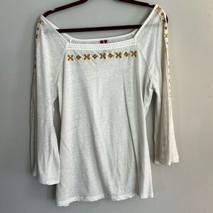 Open Shoulder White 3/4 Sleeve Shirt​
